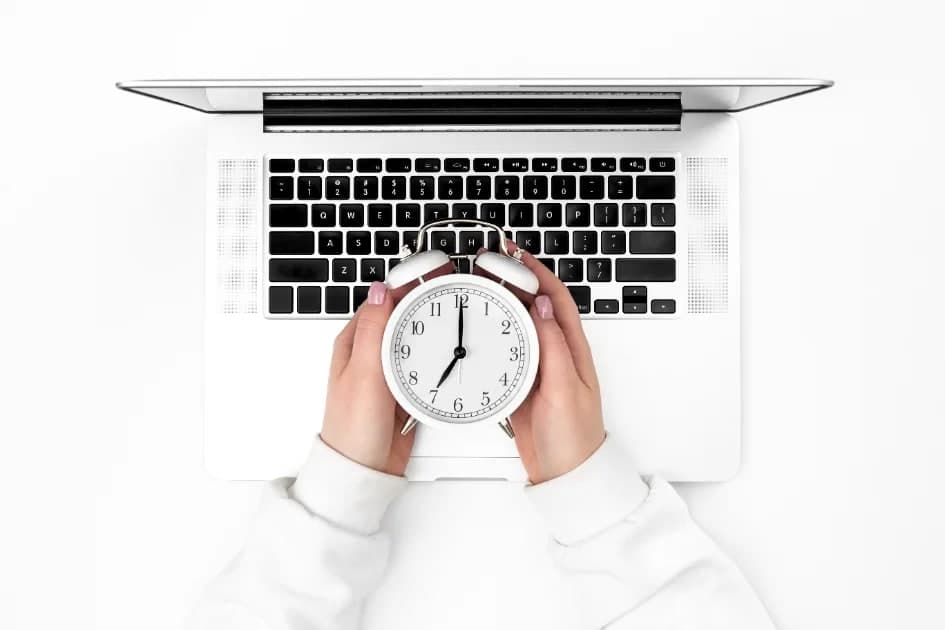 Data e hora errada no notebook pode danificar o aparelho?